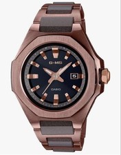 Montre octogonale élégante