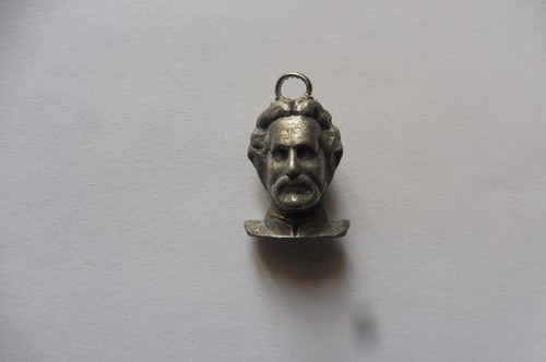 Pendentif breloque étain - breloque,