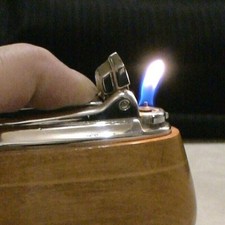 BRIQUET Ancien de Bureau