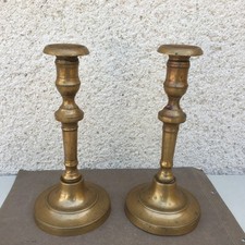 2 anciens grands bougeoirs en cuivre / Déco / Bibelots