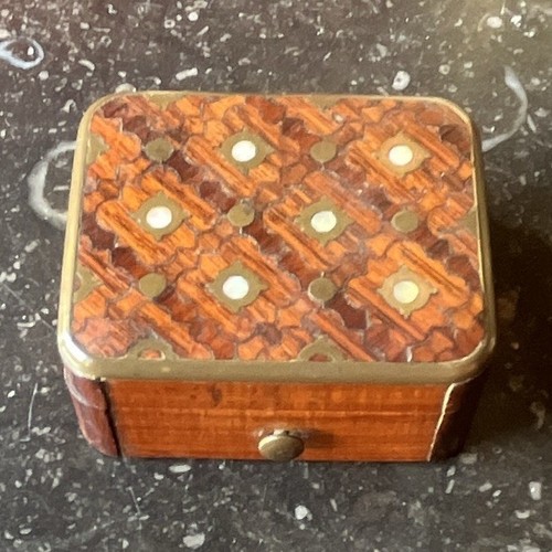 Petite boîte poche - de, /