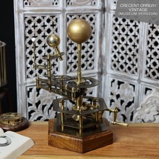 Orrery ancien en laiton —