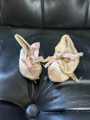 Très jolies chaussures bébé - chaussures,