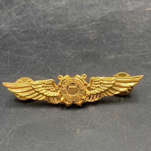 Aiguillettes aviateur la - de,