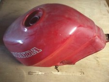 Réservoir Honda VFR 750 Modèle 91   a Restaurer