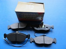Plaquettes de freins avant AD pour: Peugeot: 205 Fourgonnette 1.7 D, 306 93->97