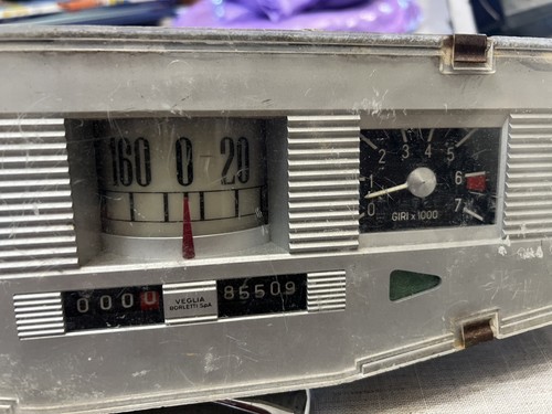 Compteur instrument du - compteur,