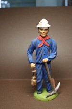 Santons  collection B. Sauvat Le mineurs de bauxite en 20 cm