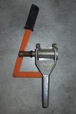 SANBRI - BOUCHE BOUTEILLE à LEVIER BOUCHEUSE BOUCHONNEUSE MANUELLE OUTIL ANCIEN