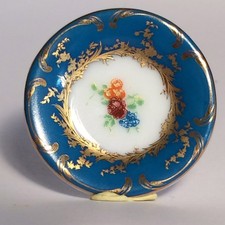 FEVE  ASSIETTE  BERNARDAUD  LIMOGES  MODELE  SIÈCLE  2018  -  RECTO/VERSO