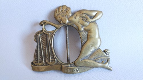Libra ancienne grande - ", "