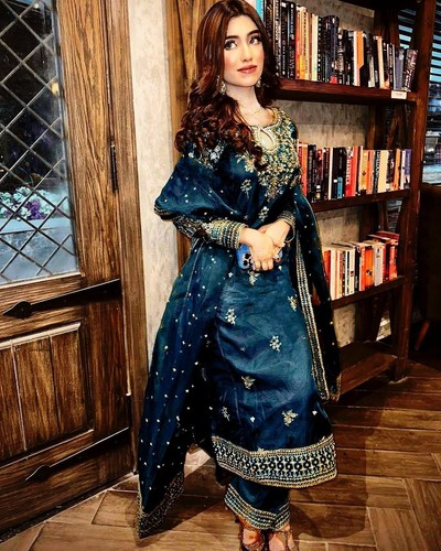 Robe salwar kameez - robe,