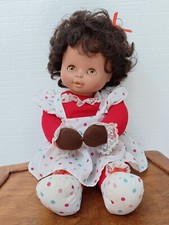 poupée poupon Famosa 32cm souple, bouge avec la clef tout en douceur