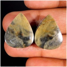 34,30 Cts. Pierre Précieuse