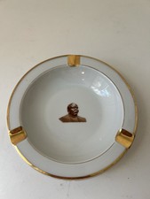 Cendrier en porcelaine de