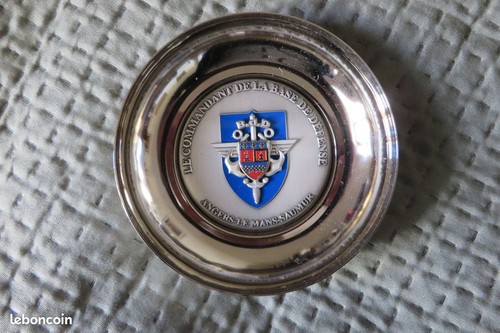 Coupelle insigne militaire - insigne, du