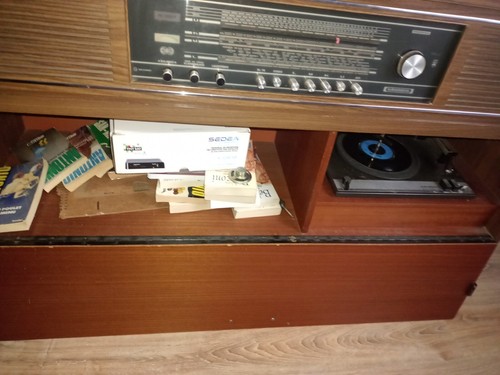 Meuble vintage tourne disque - meuble,
