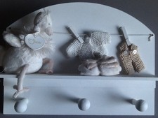 Porte manteau bois blanc douillet !