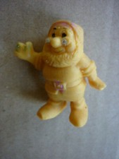 Figurine gomme ESSO GLUPS  Blanche Neige et les 7 nains  PROF  version JAUNE