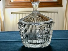 Très joli POT couvert BONBONNIERE CONFITURIER en verre cristal beau décor