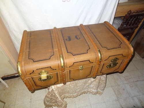 Malle ancienne bois fin - malle,