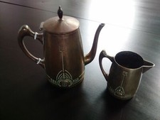 Art Deco cafetière pot lait coffee pot & milk jug Kayserzinn mark poinçon Kayser