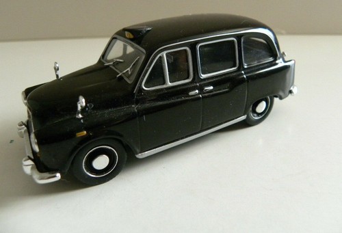 Taxi austin fx4 - 1/43,