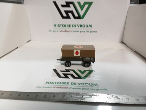 Ancienne remorque militaire - ancienne,