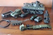 Lot de vehicules jouets