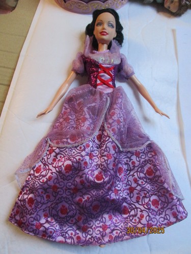 Poupee barbie blanche neige - barbie, "