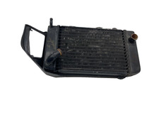 Radiateur d'eau gauche