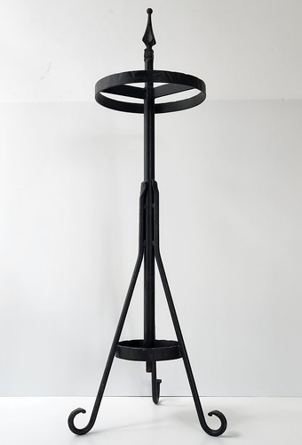 Porte parapluie brutaliste - porte,
