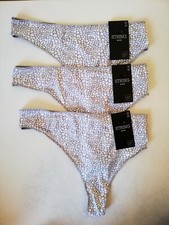 LOT DE 3 STRINGS TAILLE 38/40