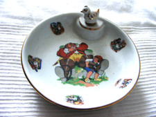 Assiette à bébé chauffante "bottes de 7 lieues" à bouchon - N.C. Paris  LIMOGES
