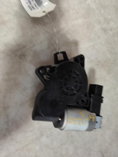 Moteur leve vitre avant gauche