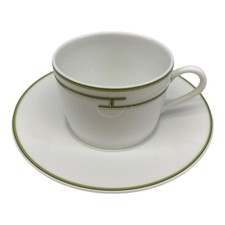 Tasse à thé et soucoupe