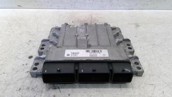 Calculateur moteur dacia - calculateur,