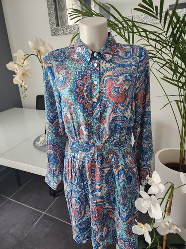 Une robe imprimée - une, taille