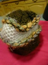  lot=laine  bonnets 3piéces