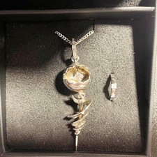 Collier SQUARE ENIX FINAL