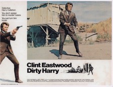 DIRTY HARRY lobby card. Clint