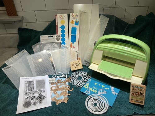 Cuttlebug machine embossing - cuttlebug, &