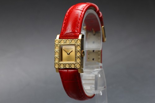 Presque comme neuve - [], montre
