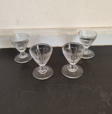 4 Verres À Liqueur Ancien