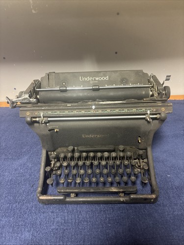 Underwood standard typewriter