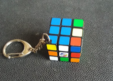 porte clé rubik's cube .com authentique