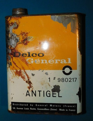 Ancien bidon huile - bidon,