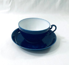 SEVRES tasse à thé et soucoupe en porcelaine bleu signé Service Café Chocolat