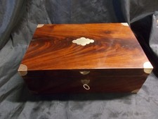 Grand Coffret Ancien En Bois D'acajou et laiton 19éme