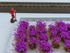 32 Fleurs Plante Miniature HO Violet Maquette Jardin Décor Diorama pince offerte